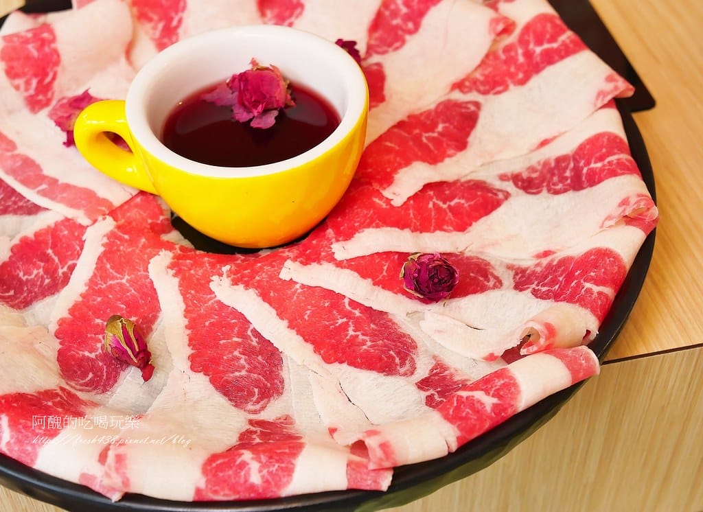 【新北美食】侯黑鍋物-蘆洲店,一個人也能吃酸菜鍋,免服務費超划算。 - 第50張圖 34
