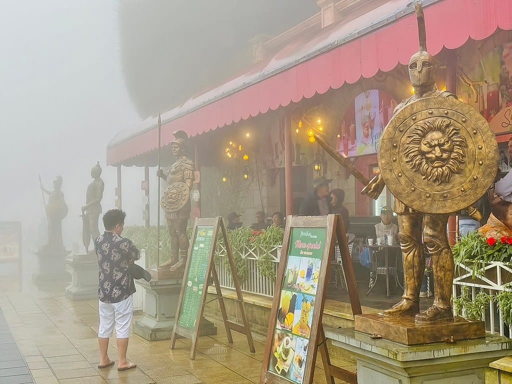 【越南峴港景點】巴拿山佛手金橋,此生必遊!巴拿山一日遊全攻略。 - 第102張圖 50-5