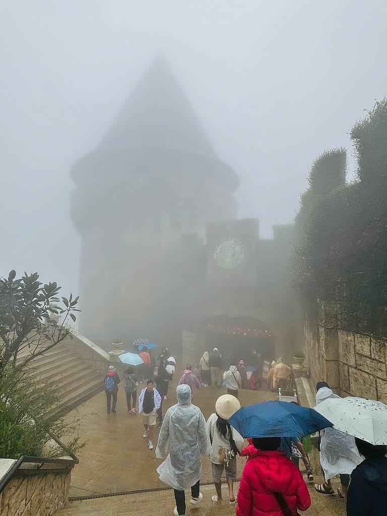 【越南峴港景點】巴拿山佛手金橋,此生必遊!巴拿山一日遊全攻略。 - 第111張圖 56