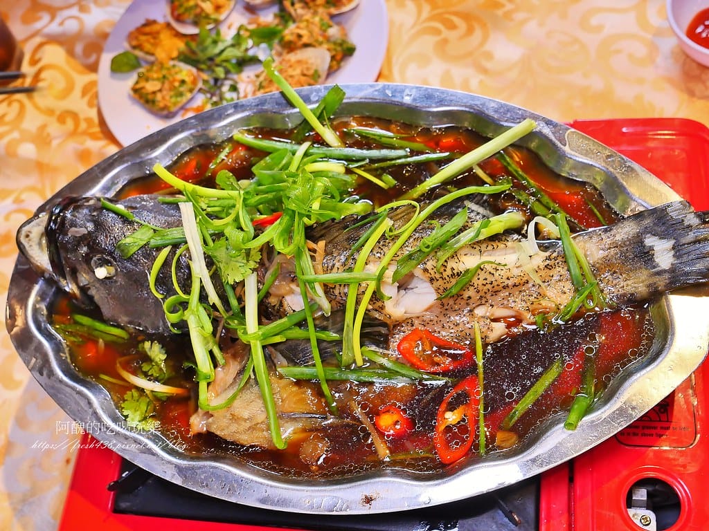 【峴港美食】Huế Xưa Nhà Hàng & Cafe(老地方餐廳),古色古香的庭園餐廳。(#4045678788) - 第23張圖 19