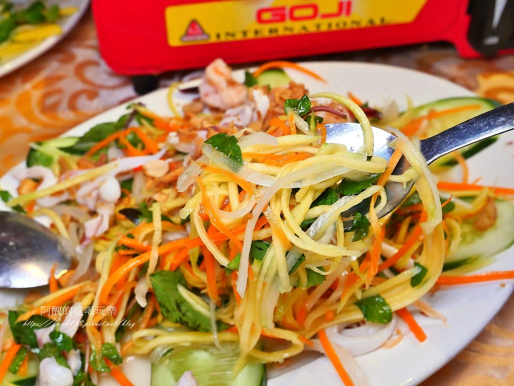 【峴港美食】Huế Xưa Nhà Hàng & Cafe(老地方餐廳),古色古香的庭園餐廳。(#4045678788) - 第31張圖 26