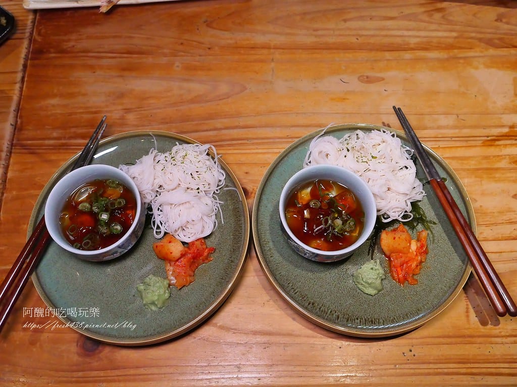 42食事(冷麵)(相同)