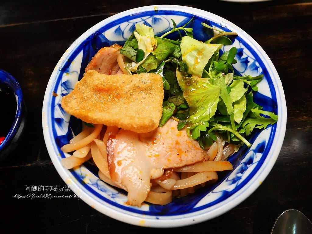 【越南美食】Lê Bá Truyền II Garden Restaurant,日式建築超吸睛,會安風味餐,必吃高樓麵(Cao lầu)。 - 第14張圖 9