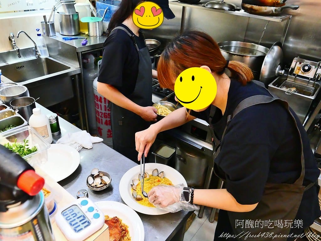 53958092315_54d40f199a_b