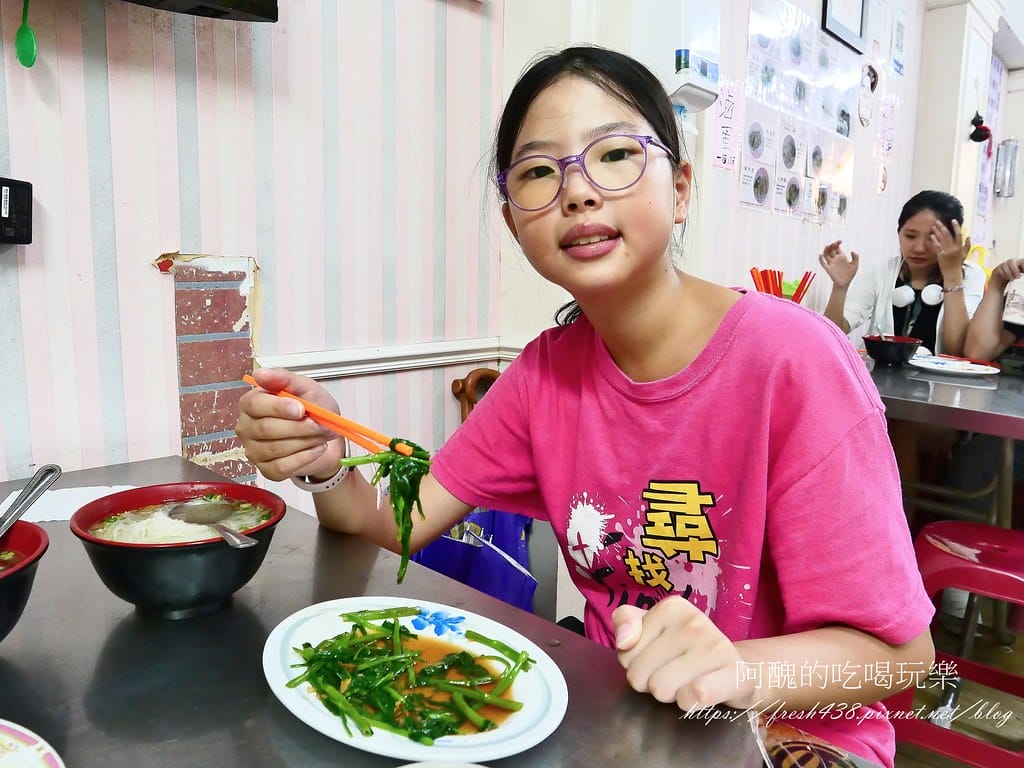 【新北美食】68小吃,來猴硐必吃礦工麵、豬油飯,平價美味,寵 27