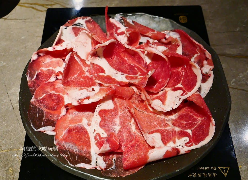 【台北美食】一緒 旭鍋，中山宵夜火鍋，能吃到居酒屋菜色的火鍋