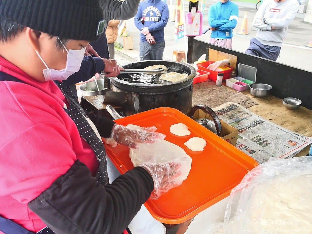 【宜蘭美食】武淵陳氏蔥油餅，銅板價美食，隱身於水火同源，內行