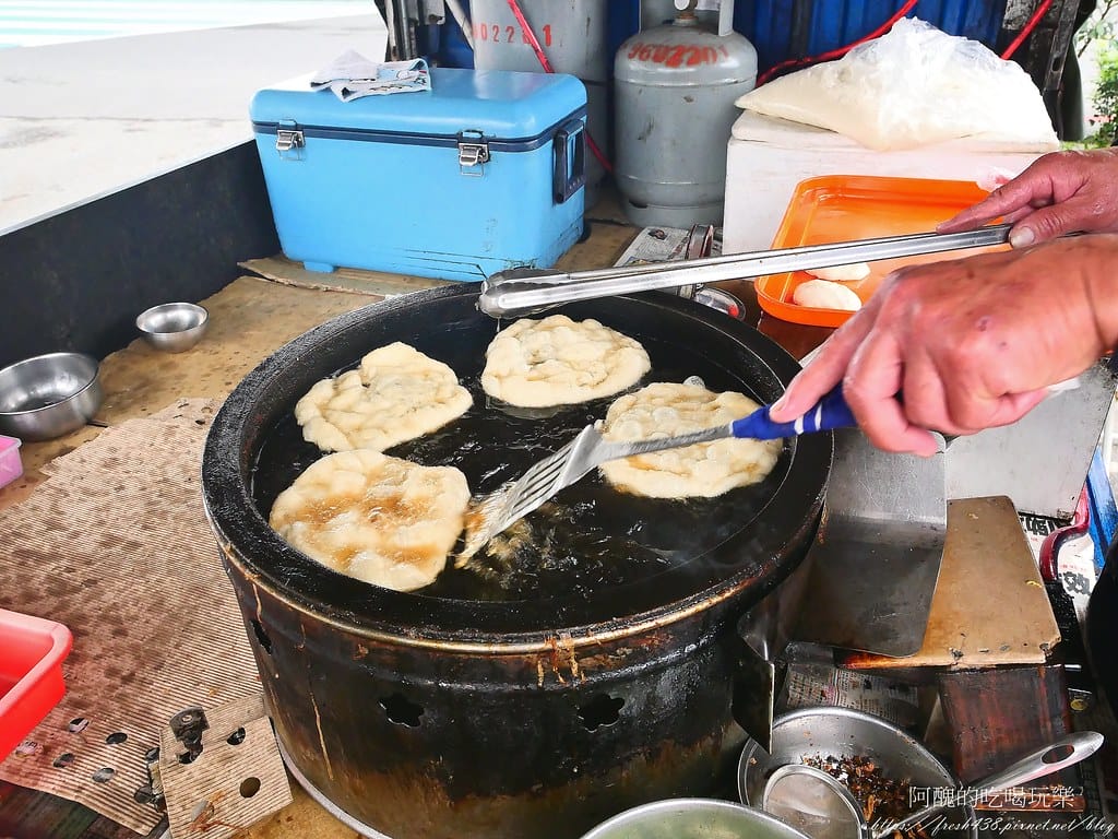 【宜蘭美食】武淵陳氏蔥油餅，銅板價美食，隱身於水火同源，內行