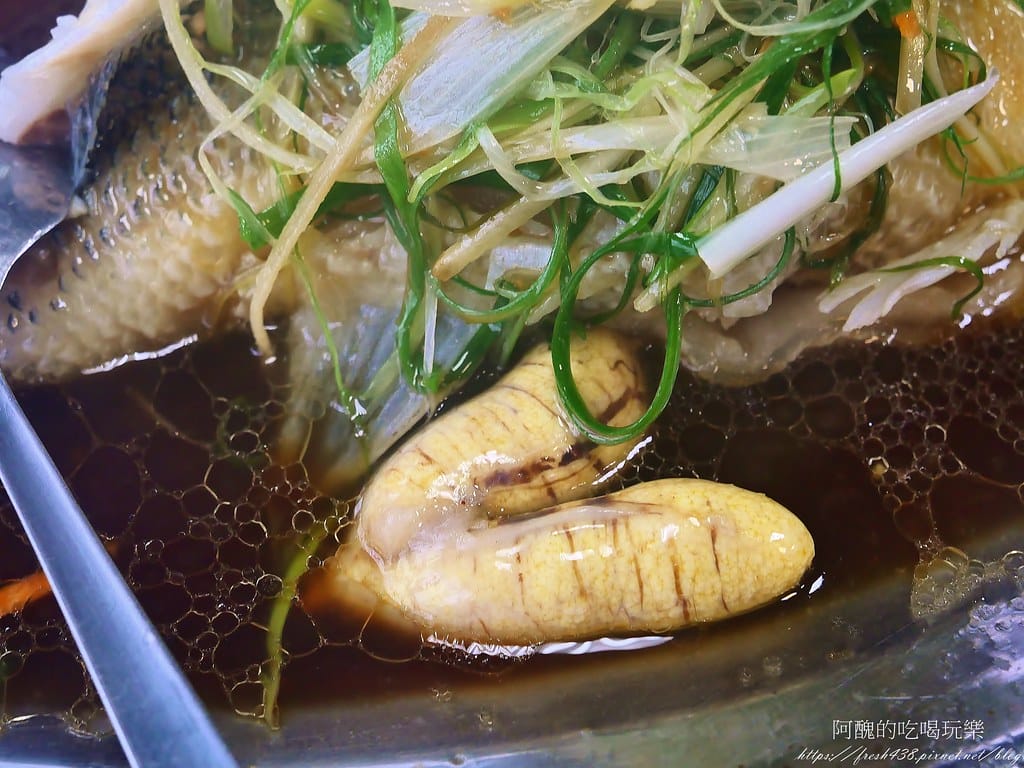 【新北美食】烏來i客棧,平價美味的餐廳,大推山鱸魚及白斬雞! 【新北美食】烏來i客棧,平價美味的餐廳,大推山鱸魚及白斬雞!