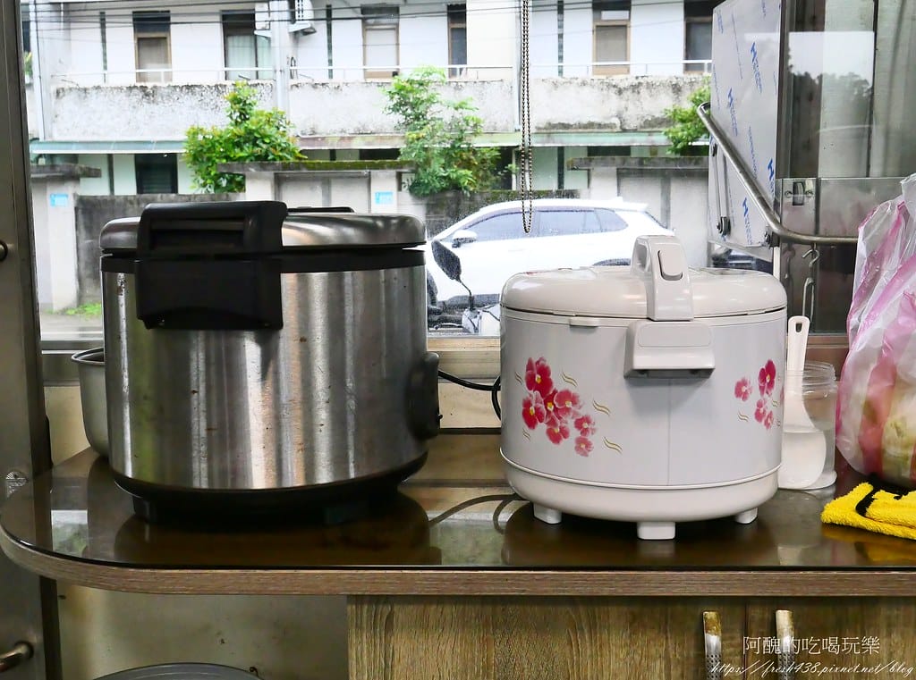 【新北美食】烏來i客棧,平價美味的餐廳,大推山鱸魚及白斬雞! 【新北美食】烏來i客棧,平價美味的餐廳,大推山鱸魚及白斬雞!