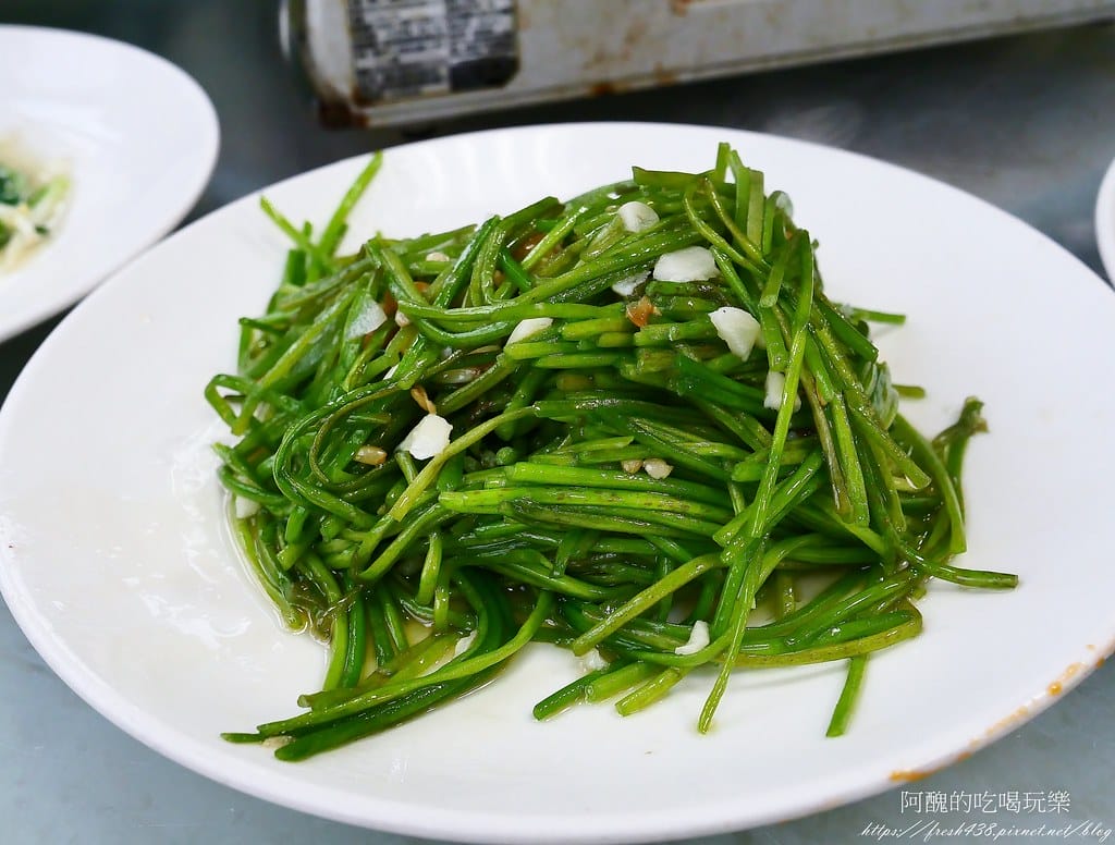 【新北美食】烏來i客棧,平價美味的餐廳,大推山鱸魚及白斬雞! 【新北美食】烏來i客棧,平價美味的餐廳,大推山鱸魚及白斬雞!