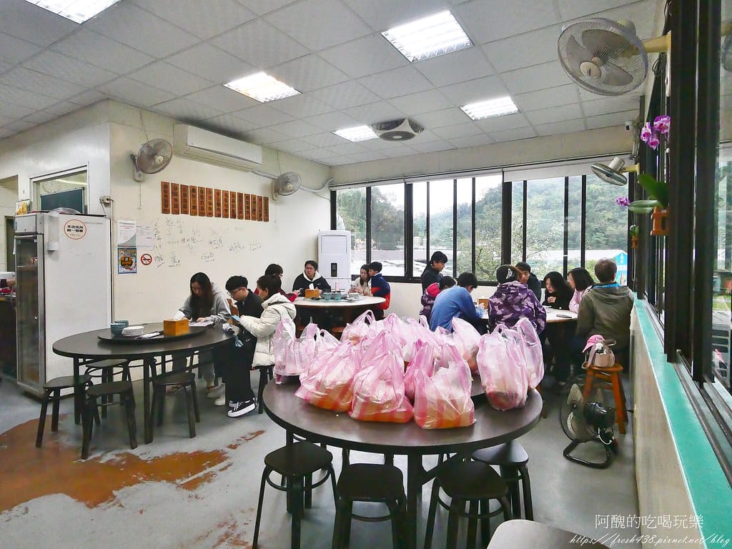 【新北美食】烏來i客棧,平價美味的餐廳,大推山鱸魚及白斬雞! 【新北美食】烏來i客棧,平價美味的餐廳,大推山鱸魚及白斬雞!