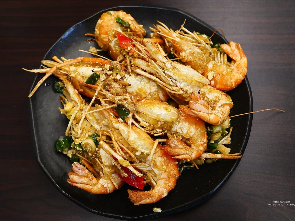 【台北美食】蝦之城活蝦餐廳,西門町必吃活蝦料理。 【台北美食】蝦之城活蝦餐廳,西門町必吃活蝦料理。