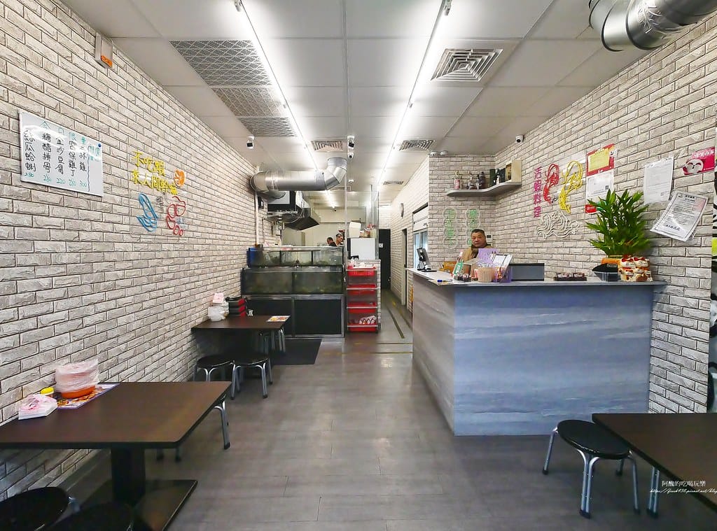 【台北美食】蝦之城活蝦餐廳,西門町必吃活蝦料理。 【台北美食】蝦之城活蝦餐廳,西門町必吃活蝦料理。