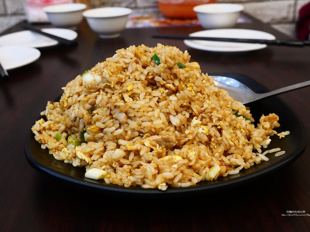 【台北美食】蝦之城活蝦餐廳,西門町必吃活蝦料理。 【台北美食】蝦之城活蝦餐廳,西門町必吃活蝦料理。