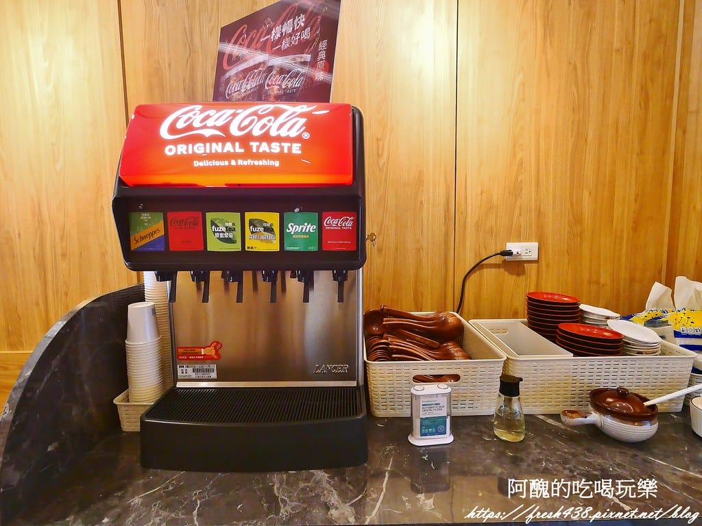 【桃園美食】集英會牛肉麵館-文化店，湯頭濃郁、牛肉大塊，提供