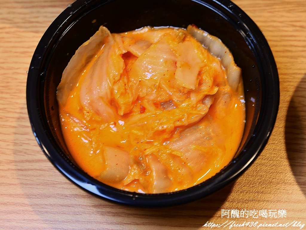 【桃園美食】集英會牛肉麵館-文化店，湯頭濃郁、牛肉大塊，提供