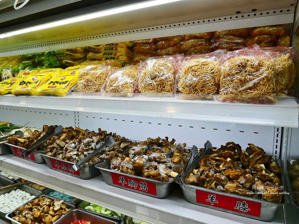 【樹林美食】羊霸天下-樹林店，羊肉爐吃到飽餐廳，各樣鮮美食材