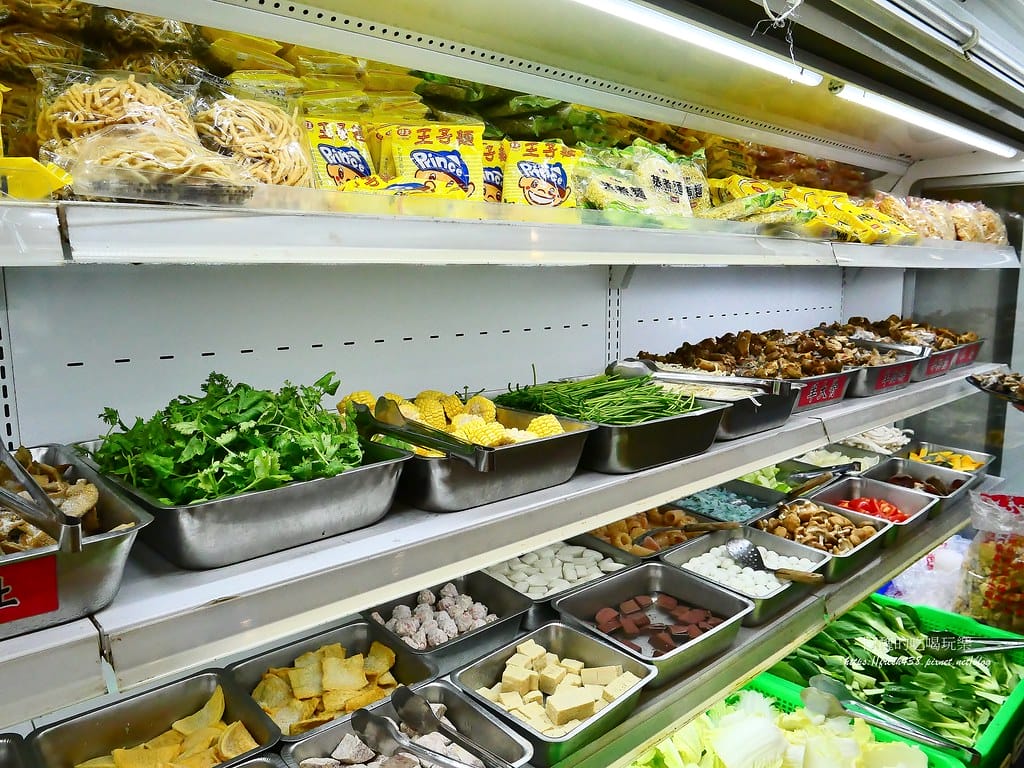 【樹林美食】羊霸天下-樹林店，羊肉爐吃到飽餐廳，各樣鮮美食材