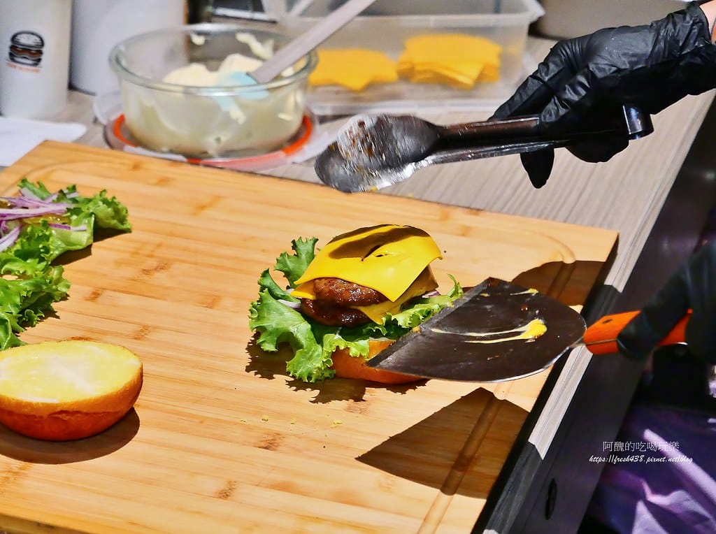 【新北美食】One Burger，鄰近樹林與新莊的美式漢堡店