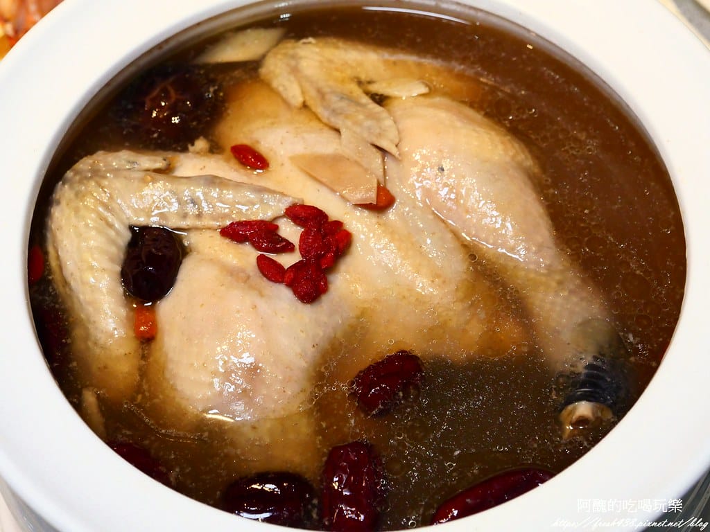 新店聚餐推薦｜宸軒園港式海鮮桌菜，尾牙春酒必吃餐廳。