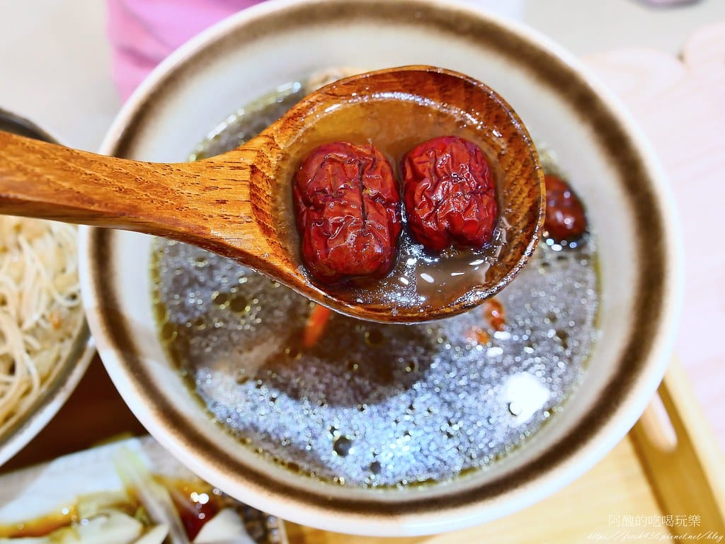 【中和雞湯推薦】享雞湯在地人最愛！中和必喝溫潤系雞湯、平價補