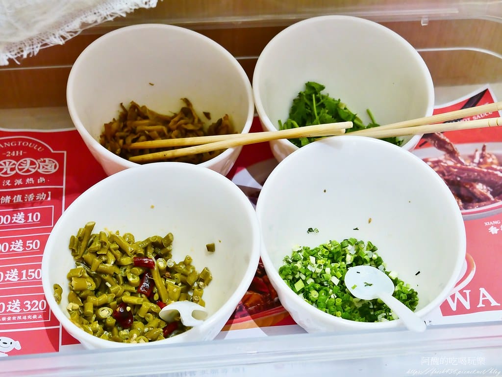 【湖北美食推薦】光頭鹵黃陂店｜超辣滷味必吃攻略、菜單與評價一