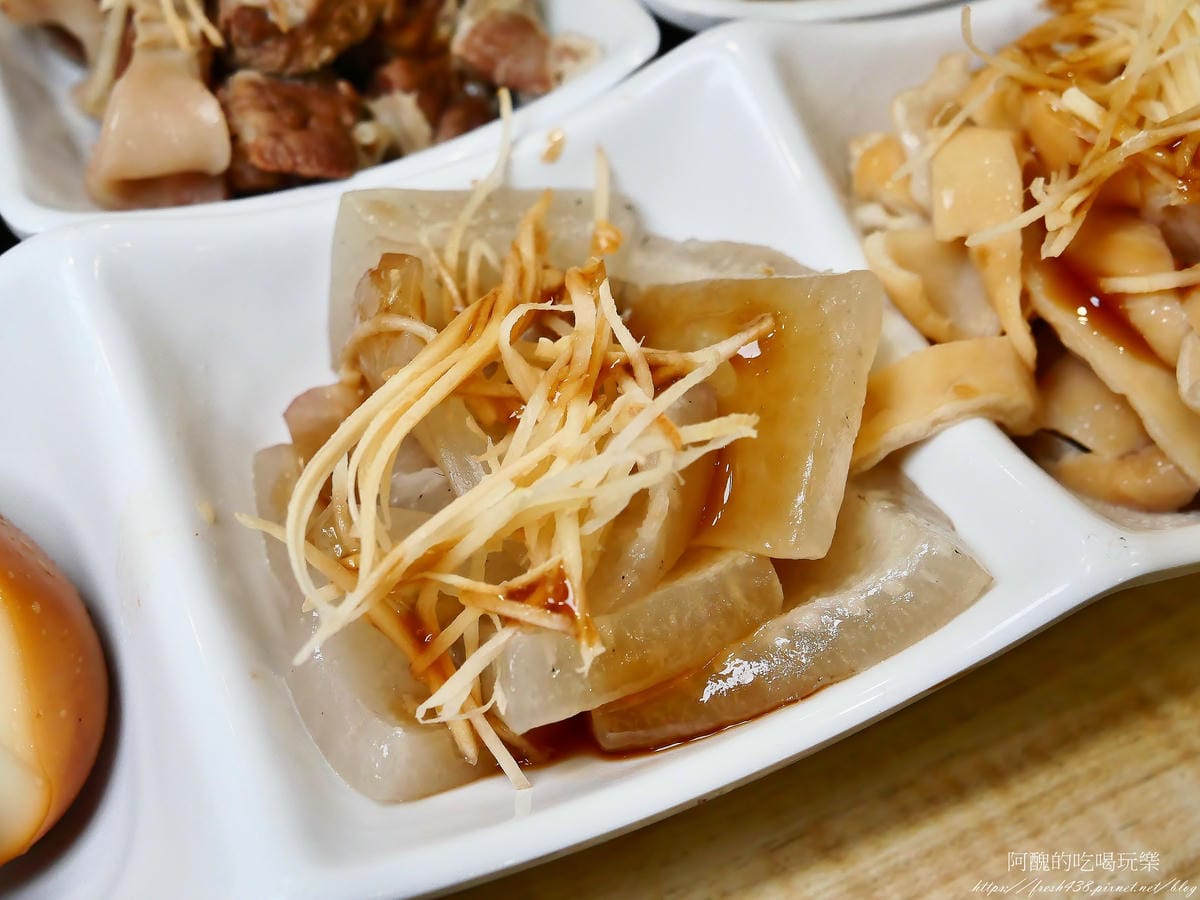 中和米粉湯｜在地人最愛的消夜美食！必點小菜與營業時間一次看