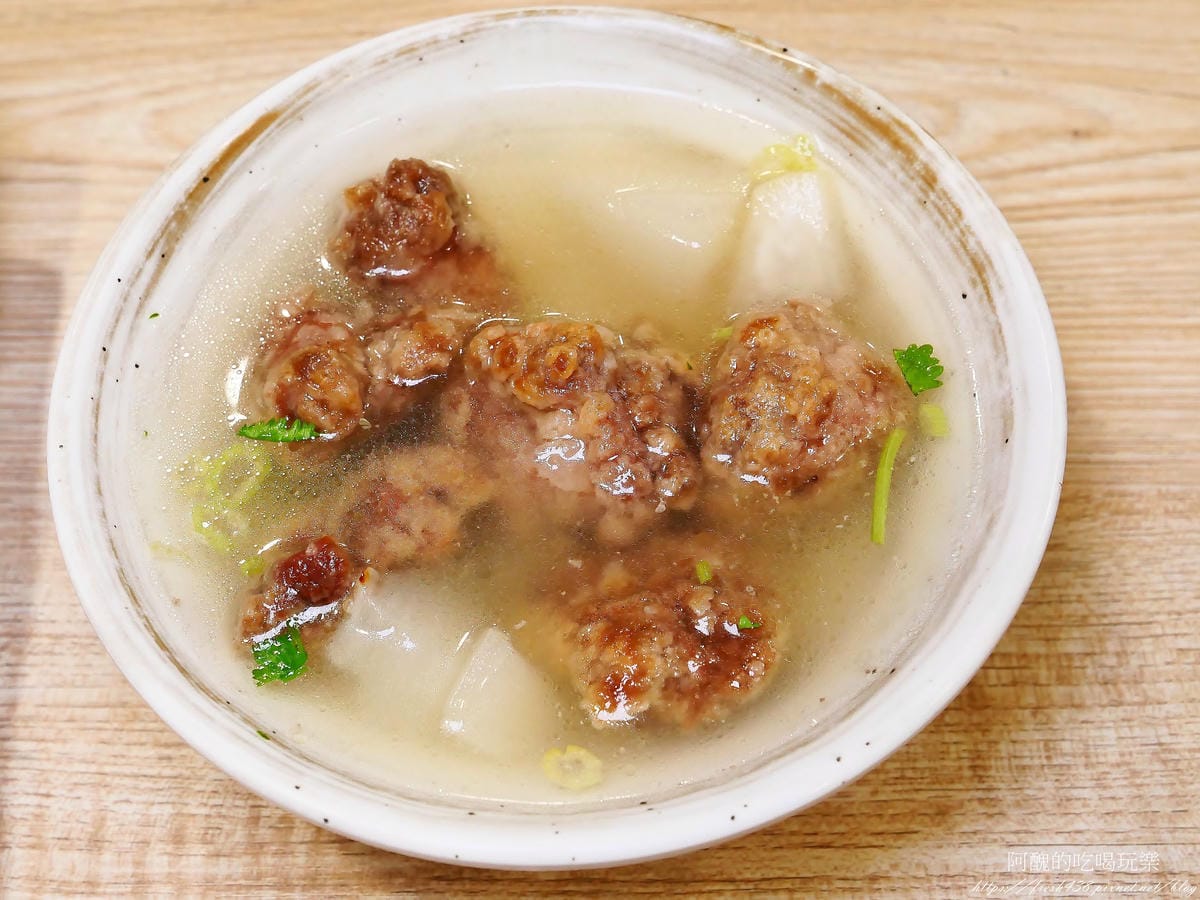 中和米粉湯｜在地人最愛的消夜美食！必點小菜與營業時間一次看