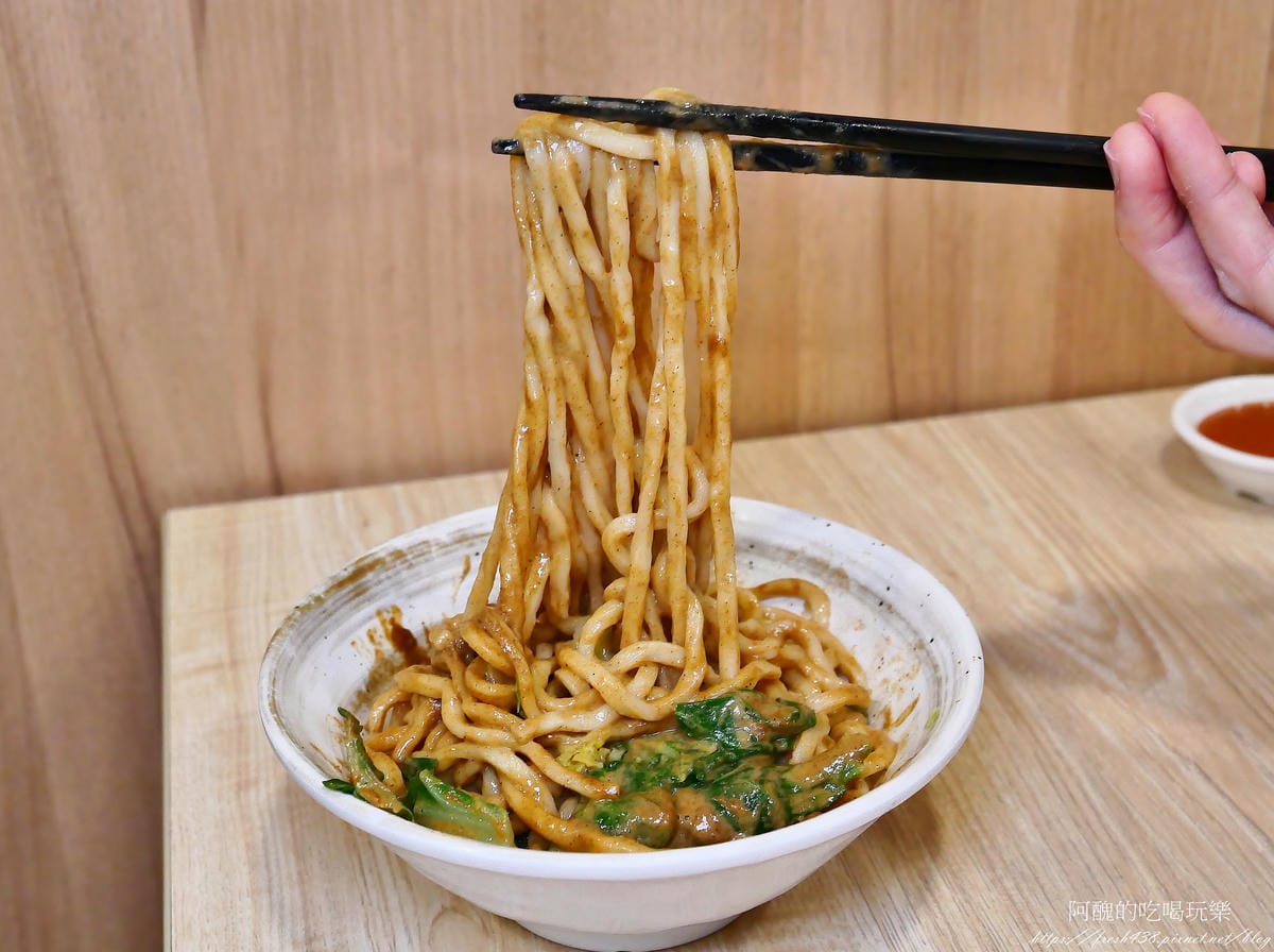 中和米粉湯｜在地人最愛的消夜美食！必點小菜與營業時間一次看