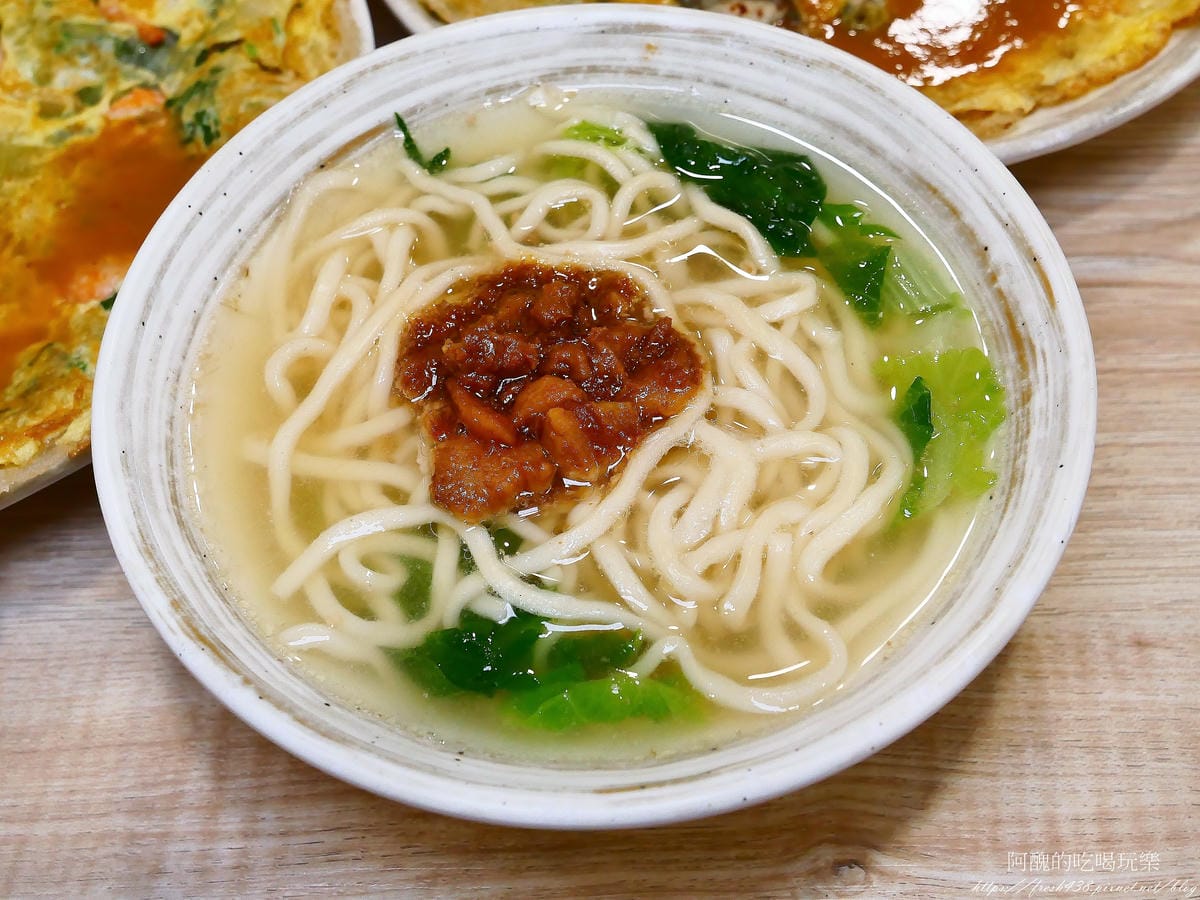 中和米粉湯｜在地人最愛的消夜美食！必點小菜與營業時間一次看