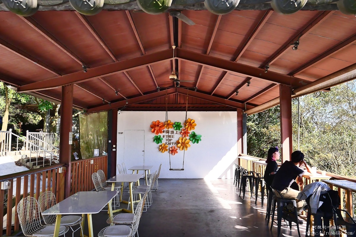 【新北樹林咖啡廳推薦】TREE TOP KAFFA 樹頂上｜隱藏巷弄的森林系咖啡廳，假日必訪！