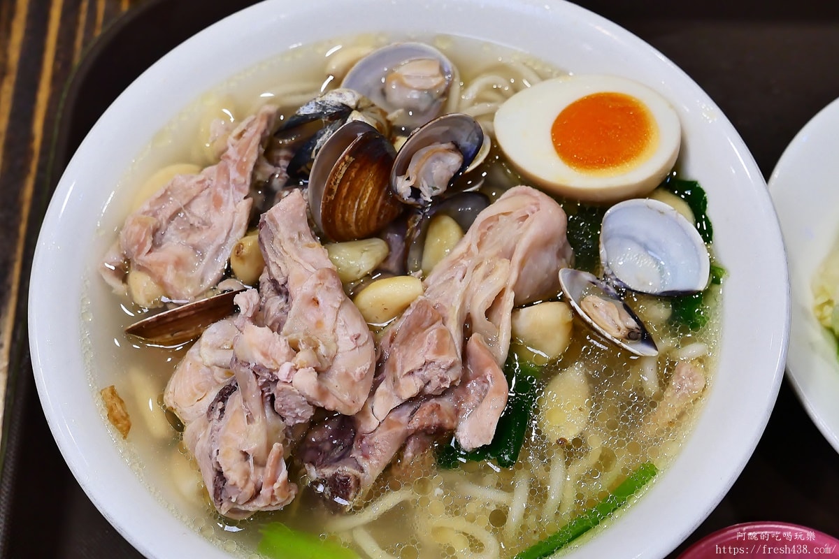 元氣十盅中壢店｜原台G創始店二代傳承，蒸煮雞湯食補美容推薦