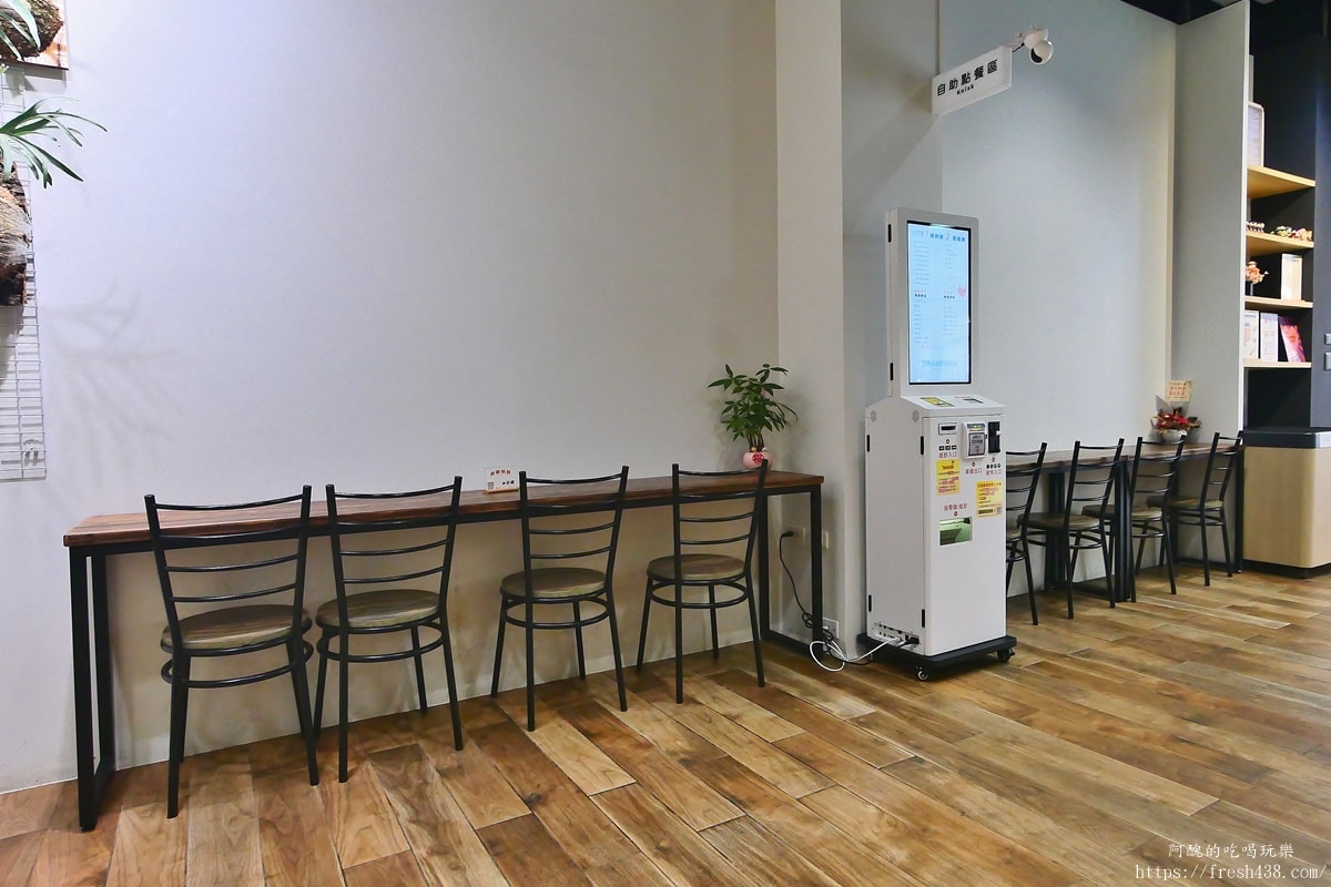 元氣十盅中壢店｜原台G創始店二代傳承，蒸煮雞湯食補美容推薦
