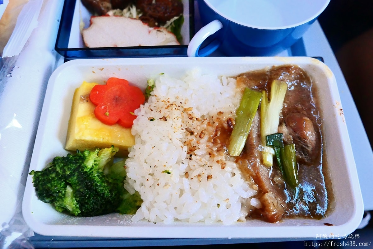【兩岸直飛實測】華信航空 AE217|松山直飛武漢 B737-800 經濟艙搭乘紀錄 - 第23張圖 【兩岸直飛實測】華信航空 AE217|松山直飛武漢 B737-800 經濟艙搭乘紀錄