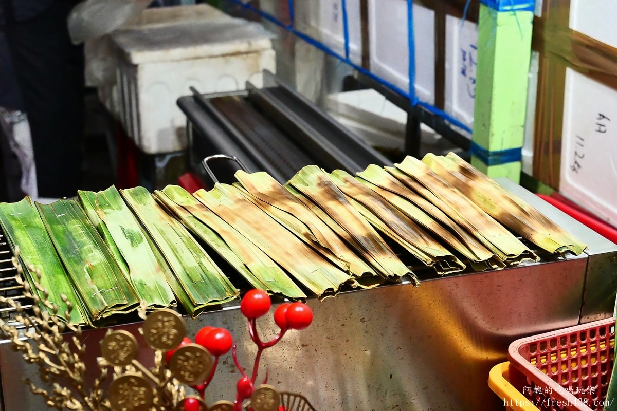 亞羅街夜市美食攻略｜黃亞華必吃菜單與必吃攤位整理