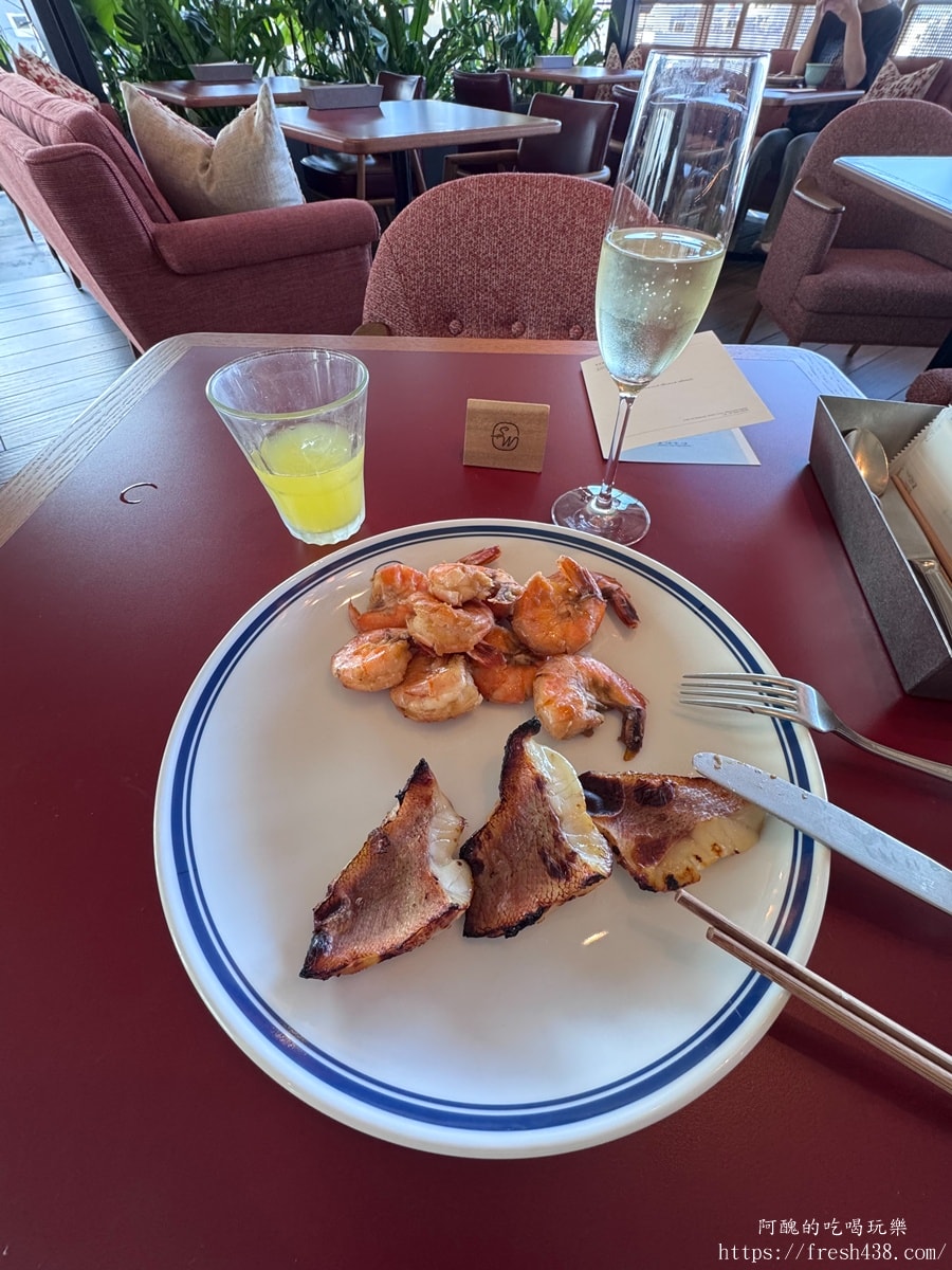 【沖繩那霸住宿推薦】Southwest Grand Hotel 國際通附近新飯店開箱,角部屋採光好、早餐烤魚必吃 - 第25張圖 【沖繩那霸住宿推薦】Southwest Grand Hotel 國際通附近新飯店開箱,角部屋採光好、早餐烤魚必吃