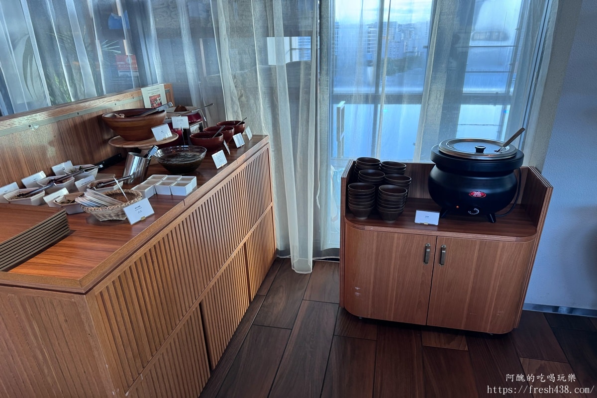 【沖繩那霸住宿推薦】Southwest Grand Hotel 國際通附近新飯店開箱,角部屋採光好、早餐烤魚必吃 - 第22張圖 【沖繩那霸住宿推薦】Southwest Grand Hotel 國際通附近新飯店開箱,角部屋採光好、早餐烤魚必吃