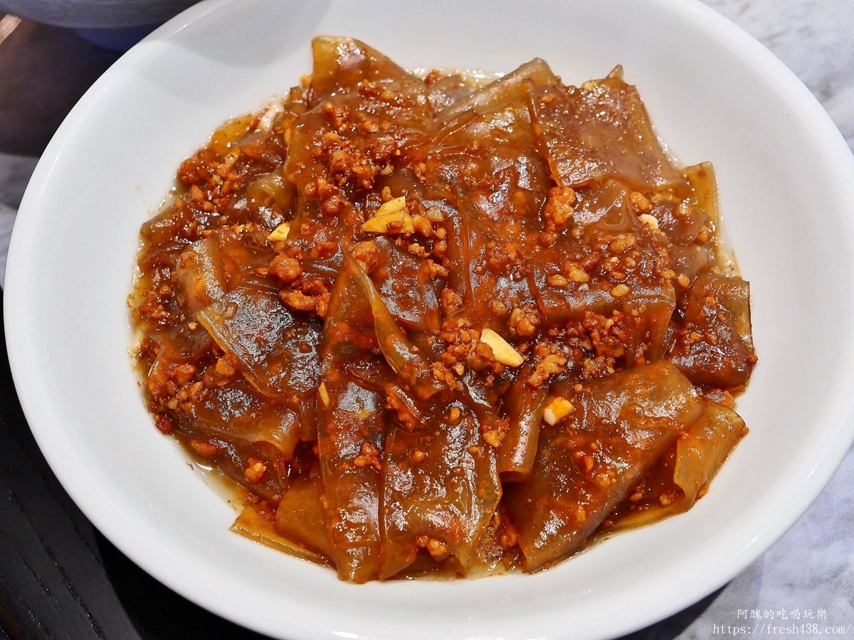 鳳凰古城美食推薦｜印象鳳凰民俗餐廳：道地湘菜、團體包廂餐廳首選