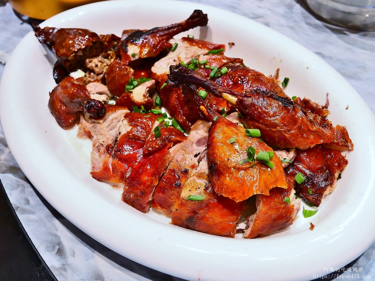 鳳凰古城美食推薦｜印象鳳凰民俗餐廳：道地湘菜、團體包廂餐廳首選