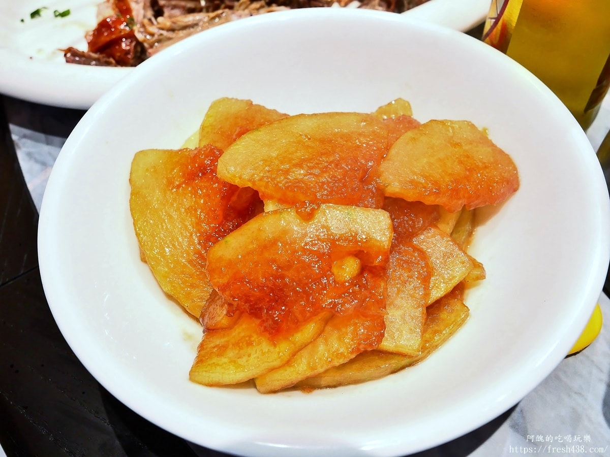 鳳凰古城美食推薦｜印象鳳凰民俗餐廳：道地湘菜、團體包廂餐廳首選