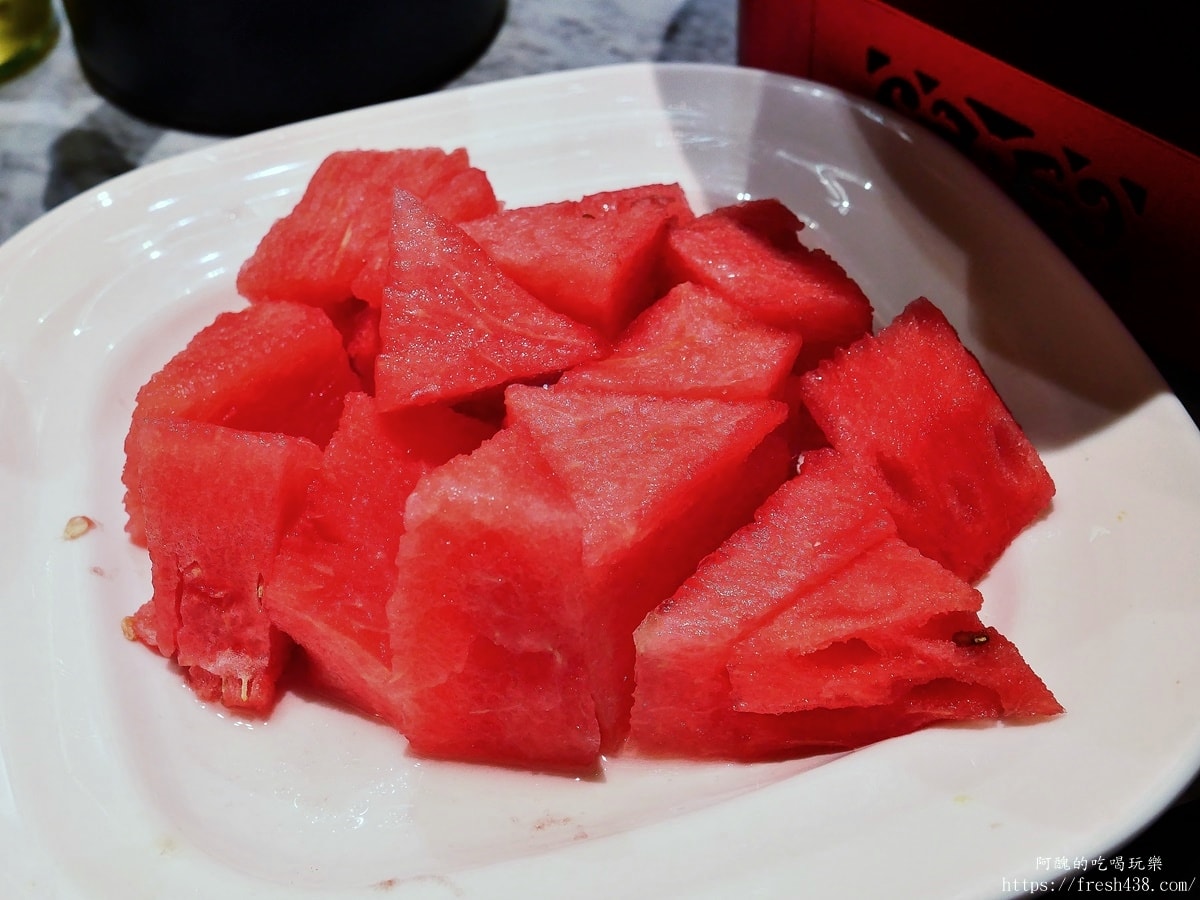鳳凰古城美食推薦｜印象鳳凰民俗餐廳：道地湘菜、團體包廂餐廳首選