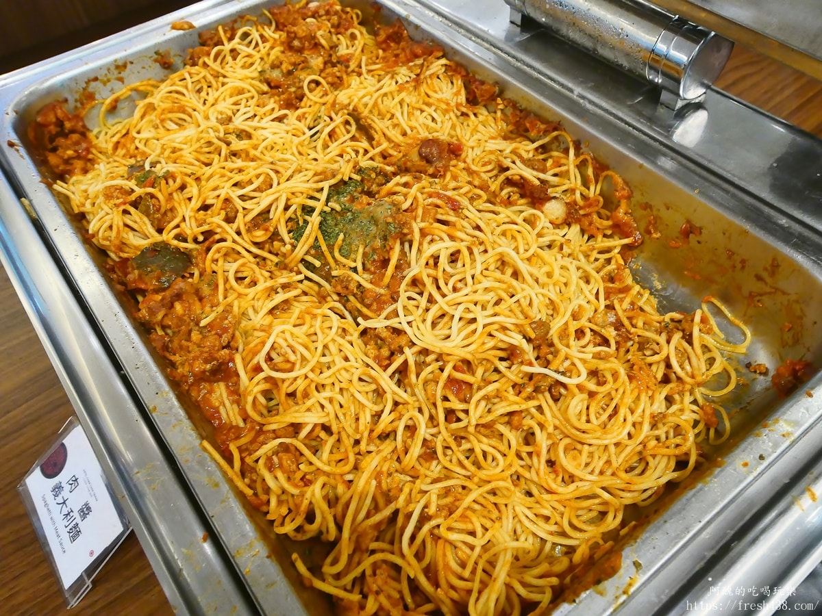 台南趣淘漫旅住宿開箱｜曾文水庫親子飯店推薦，房間寬敞、活動超多，適合全家旅遊