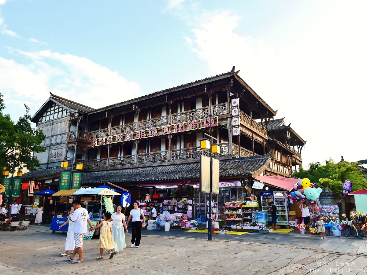 常德旅遊攻略｜大小河街美食老街＋德國風情小鎮一日遊｜河景美食必拍景點推薦