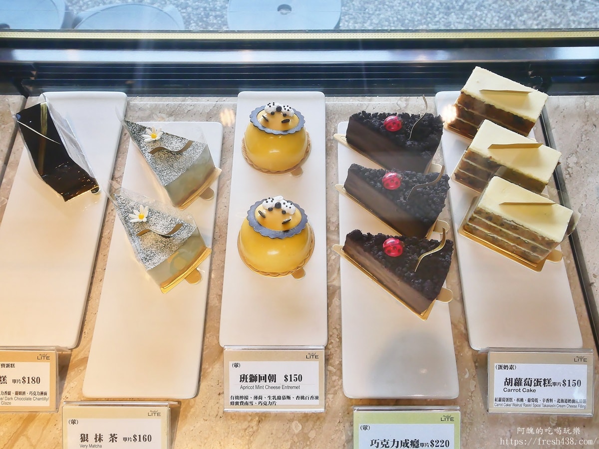 南港美食推薦 NEVERLAND Bakery Café|南港車站必吃義大利麵燉飯+人氣甜點下午茶(菜單含牛肉麵中式料理) - 第11張圖 南港美食推薦 NEVERLAND Bakery Café|南港車站必吃義大利麵燉飯+人氣甜點下午茶(菜單含牛肉麵中式料理)