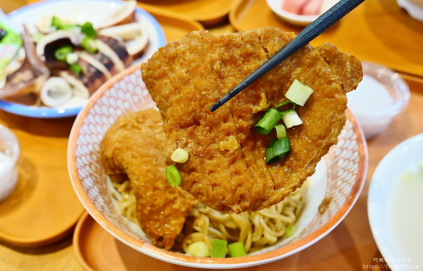 板橋美食推薦｜花山家台麵小館 高CP值麵店、必吃小菜與免費冬瓜茶