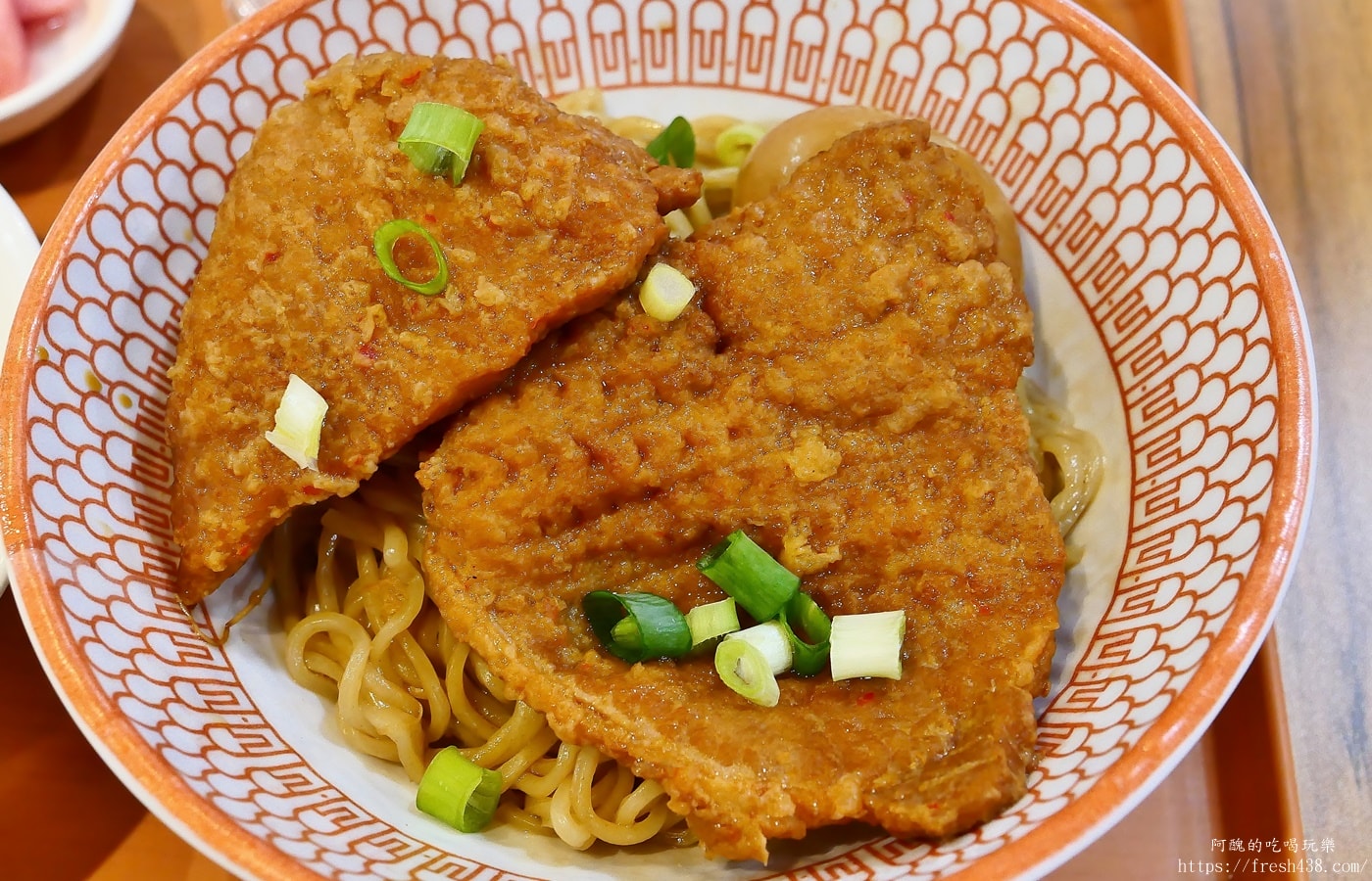 板橋美食推薦｜花山家台麵小館 高CP值麵店、必吃小菜與免費冬瓜茶