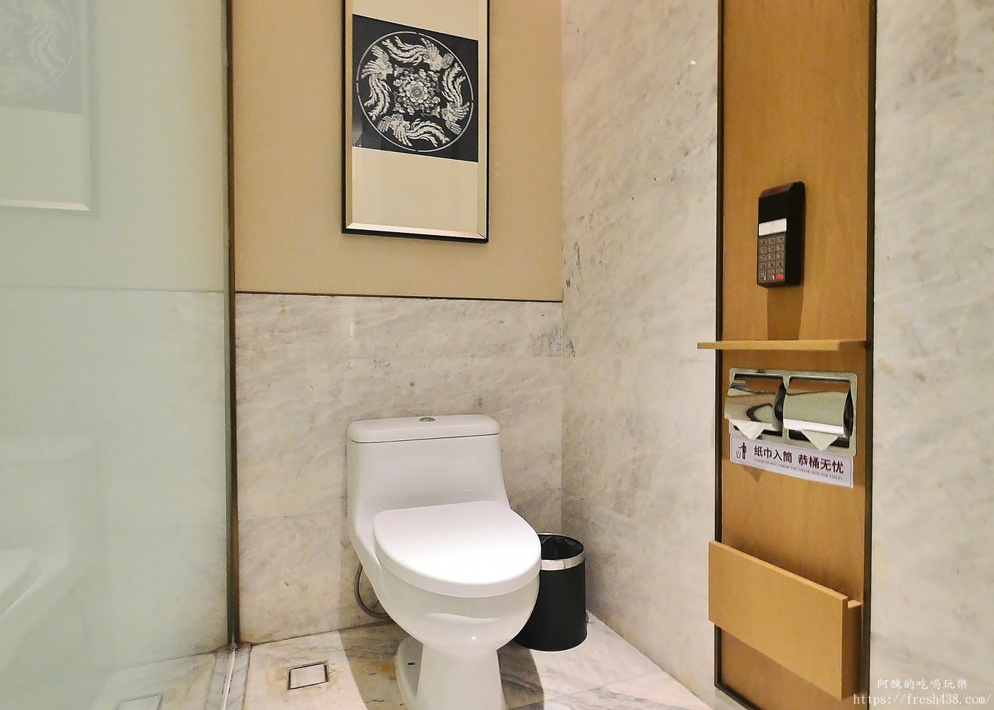 吉首住宿推薦｜湘西皇冠假日酒店開箱：房型設施、氣派大廳與自助早餐評價一次看 Crowne Plaza Xiangxi