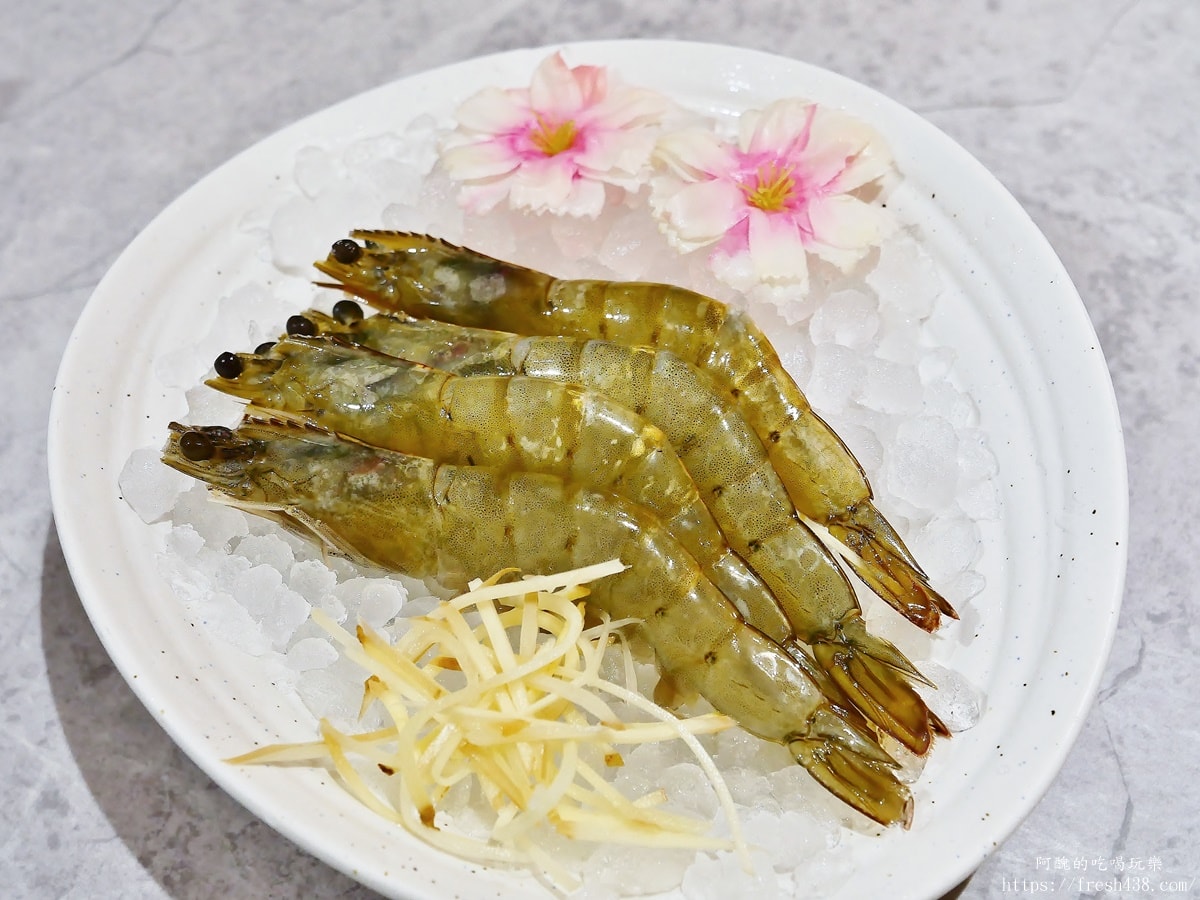 桃園龜山火鍋推薦｜饗樂鍋自助吧蔬菜吃到飽，福容徠旅高CP值海陸套餐必吃