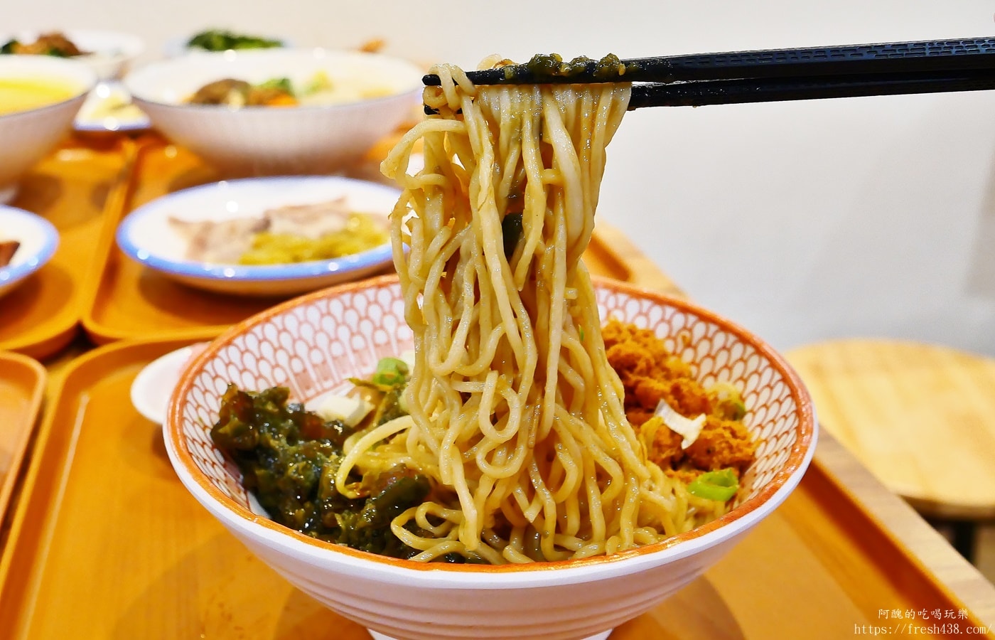 板橋美食推薦｜花山家台麵小館 高CP值麵店、必吃小菜與免費冬瓜茶